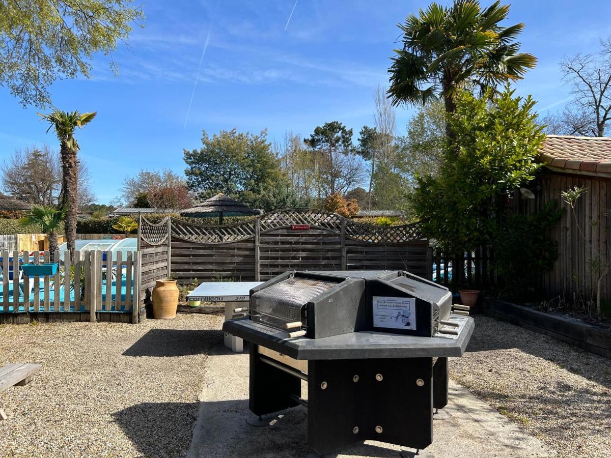 Cottage Essentiel 30M2 Ares Bagian luar foto